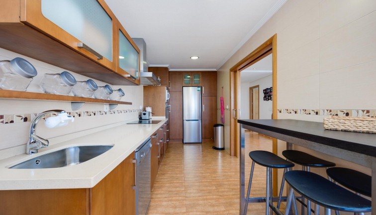 Jälleenmyynti - Asunto - Torrevieja - Acequion