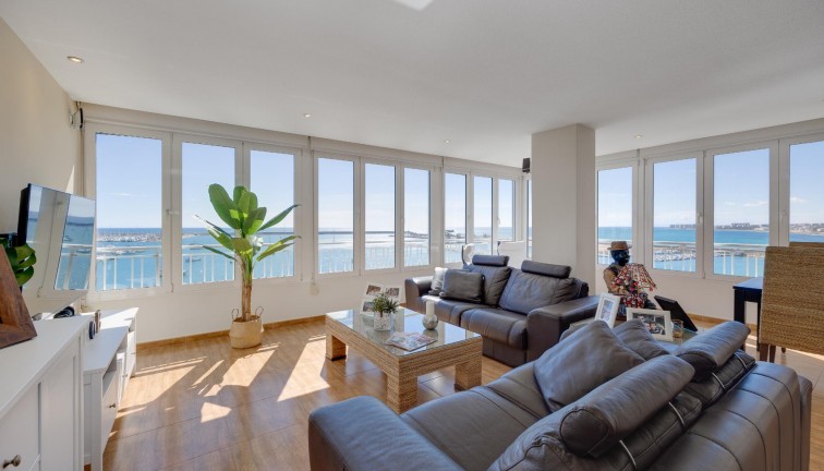 Jälleenmyynti - Asunto - Torrevieja - Acequion