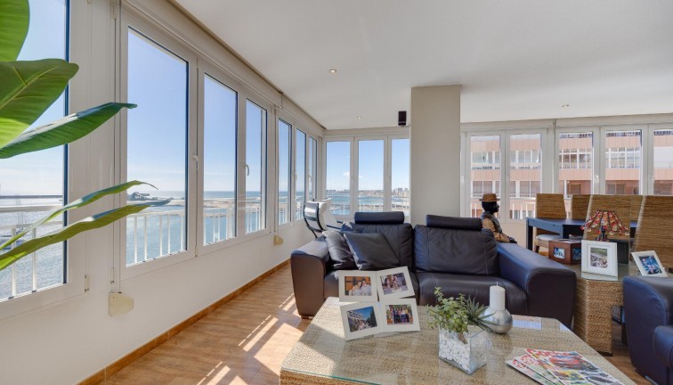 Jälleenmyynti - Asunto - Torrevieja - Acequion