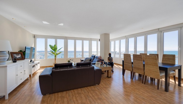 Jälleenmyynti - Asunto - Torrevieja - Acequion