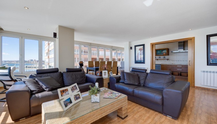 Jälleenmyynti - Asunto - Torrevieja - Acequion