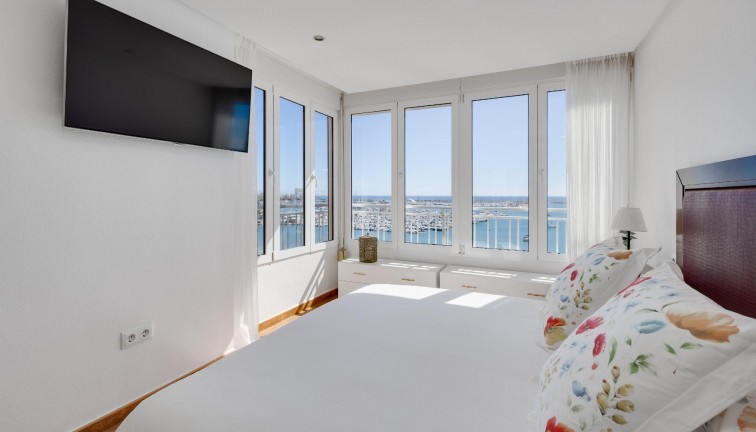 Jälleenmyynti - Asunto - Torrevieja - Acequion