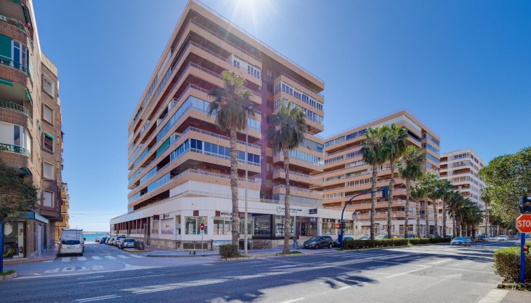 Jälleenmyynti - Asunto - Torrevieja - Acequion