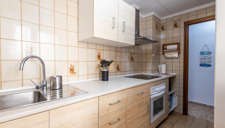 Resale - Apartment - Torrevieja - Acequion