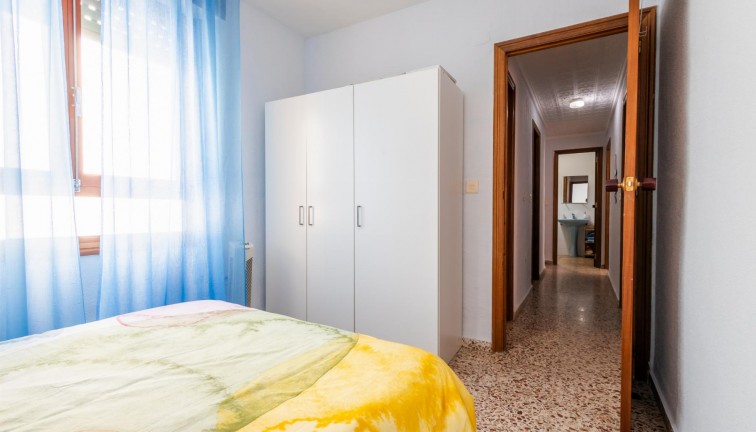 Resale - Apartment - Torrevieja - Acequion
