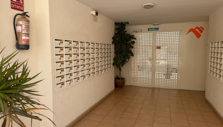 Resale - Apartment - Almoradí