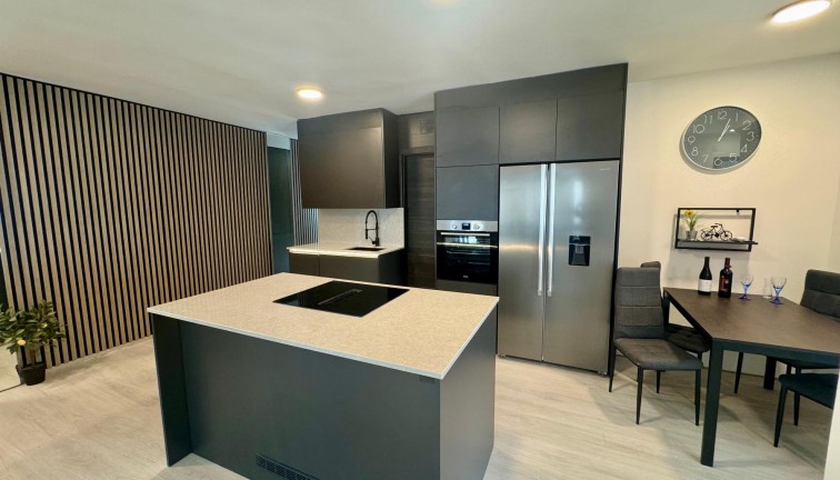 Reventa - Apartamento / piso - Torrevieja