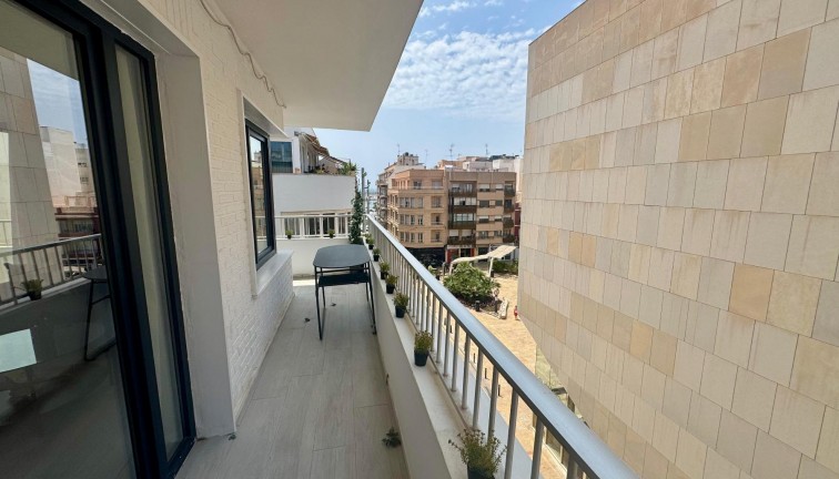 Reventa - Apartamento / piso - Torrevieja