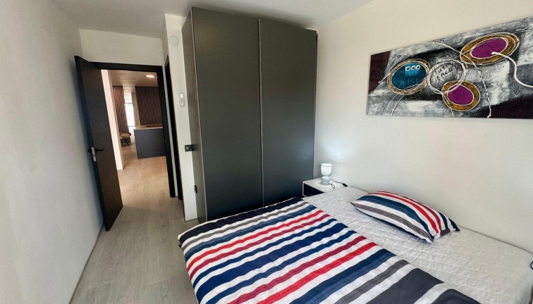 Reventa - Apartamento / piso - Torrevieja