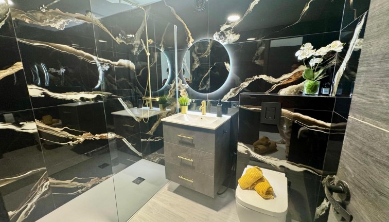 Reventa - Apartamento / piso - Torrevieja