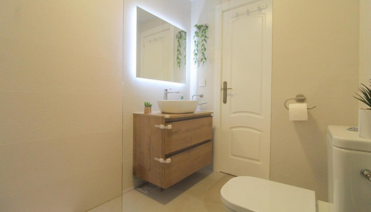 Reventa - Apartamento / piso - Torrevieja - La veleta