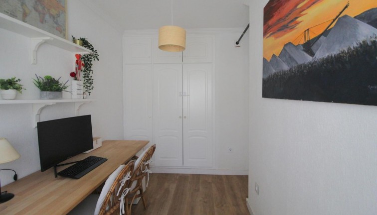 Reventa - Apartamento / piso - Torrevieja - La veleta