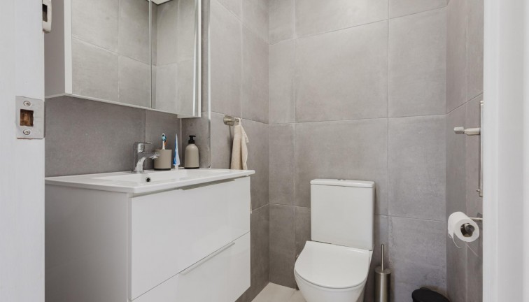 Reventa - Apartamento / piso - Torrevieja - Acequion