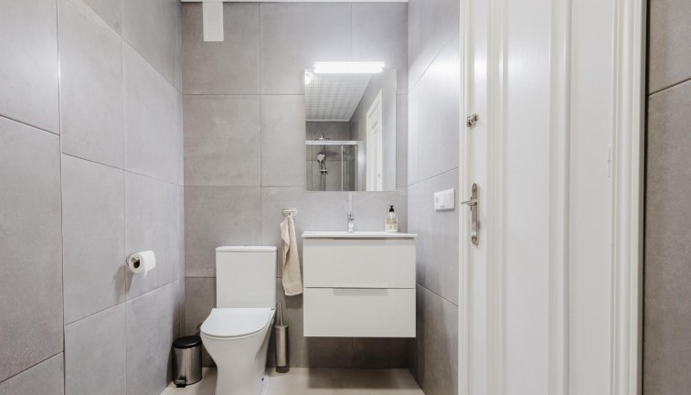 Reventa - Apartamento / piso - Torrevieja - Acequion