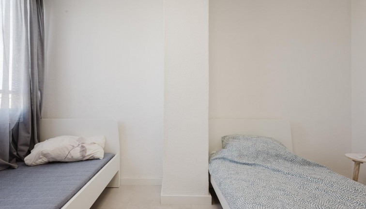 Reventa - Apartamento / piso - Torrevieja - Acequion