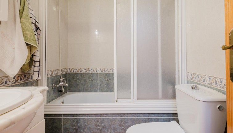 Reventa - Apartamento / piso - Torrevieja