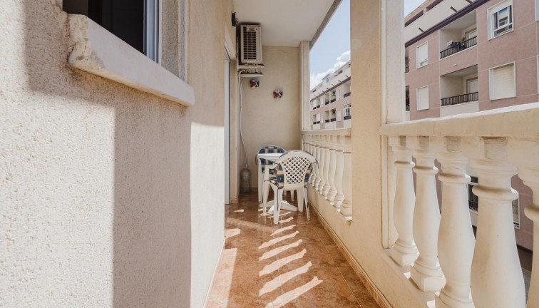 Reventa - Apartamento / piso - Torrevieja
