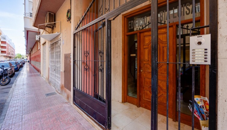 Resale - Apartment - Torrevieja