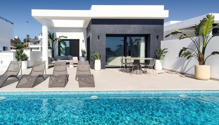 Uudistuotanto - Erillistalo - Rojales - Ciudad Quesada