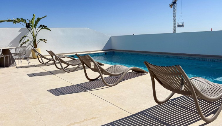 Uudistuotanto - Erillistalo - Rojales - Ciudad Quesada