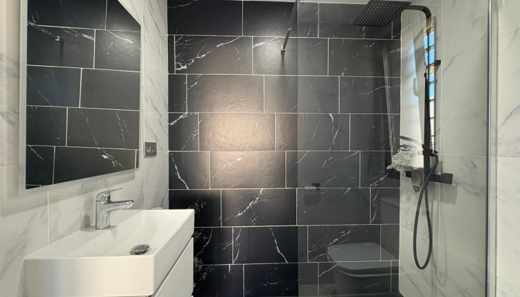 Jälleenmyynti - Erillistalo - Orihuela Costa - Villamartín