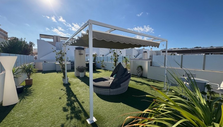 Jälleenmyynti - Erillistalo - Orihuela Costa - Villamartín