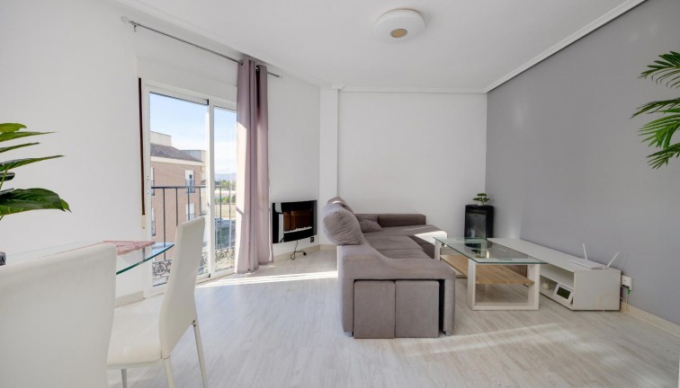 Reventa - Apartamento - Apartamento en el último piso - Almoradí