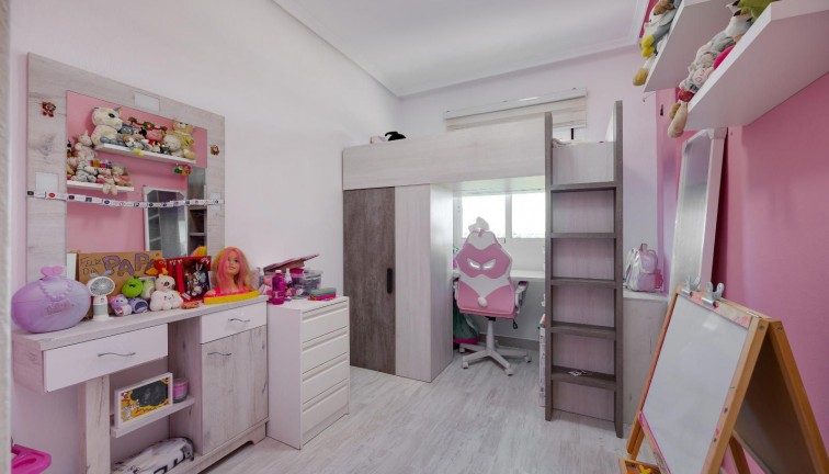 Reventa - Apartamento - Apartamento en el último piso - Almoradí