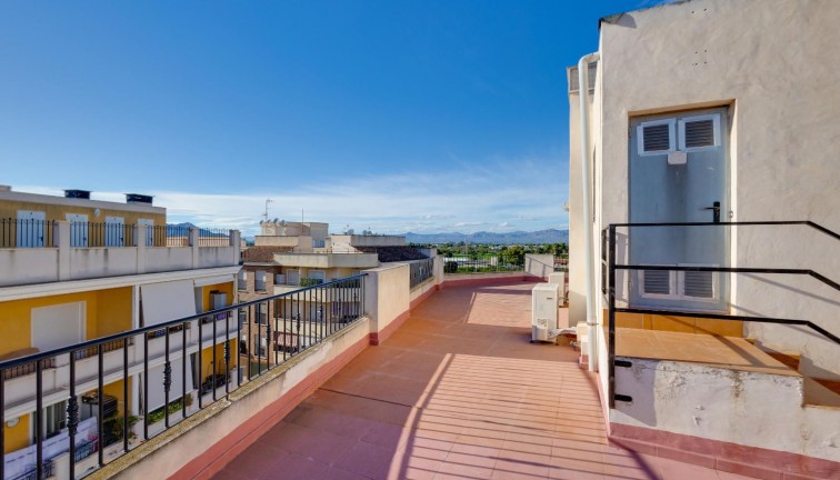Reventa - Apartamento - Apartamento en el último piso - Almoradí