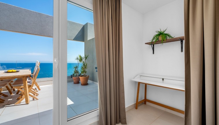 Resale - Apartment - Torrevieja - Punta Prima