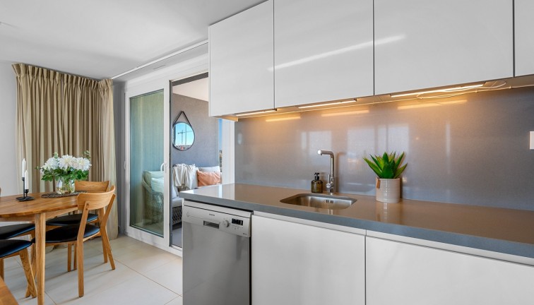 Resale - Apartment - Torrevieja - Punta Prima