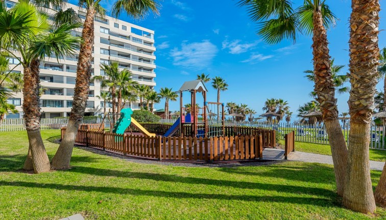 Resale - Apartment - Torrevieja - Punta Prima