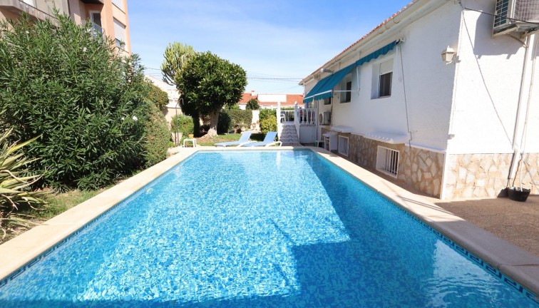 Reventa - Casa adosada - Torrevieja - Punta Prima