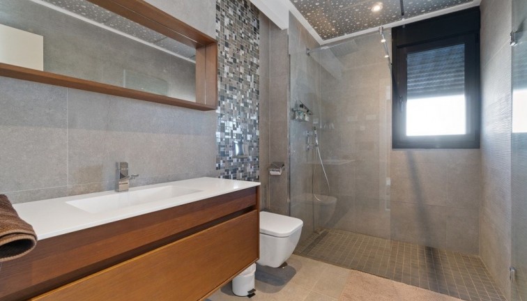 Resale - Chalet - Orihuela Costa - Aguamarina