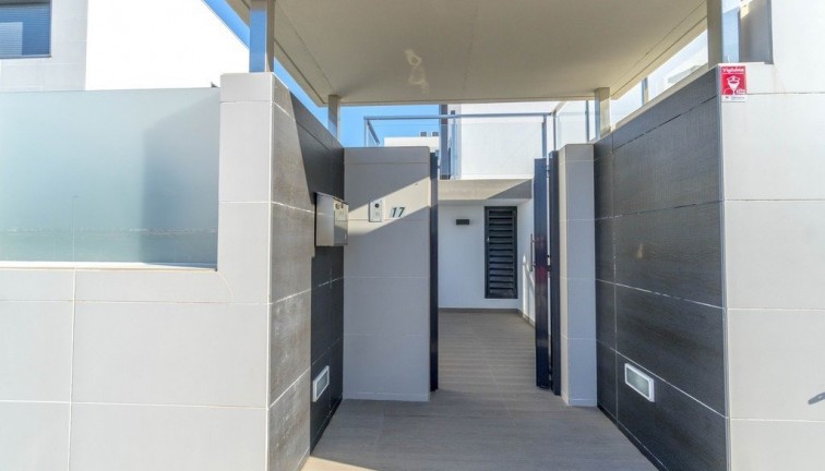 Resale - Chalet - Orihuela Costa - Aguamarina