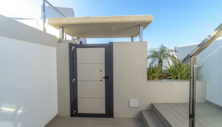 Resale - Chalet - Orihuela Costa - Aguamarina