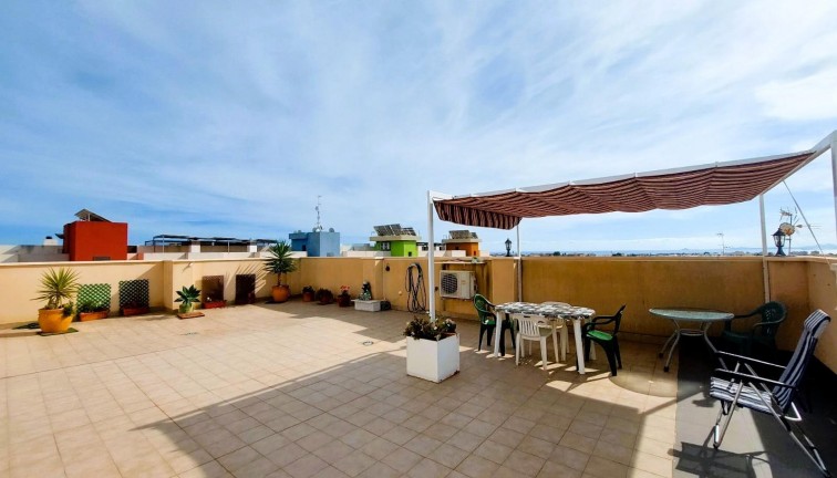 Reventa - Apartamento - Apartamento en el último piso - Orihuela Costa - Lomas de Cabo Roig