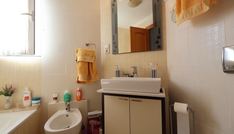 Reventa - Apartamento - Apartamento en el último piso - Orihuela Costa - Lomas de Cabo Roig