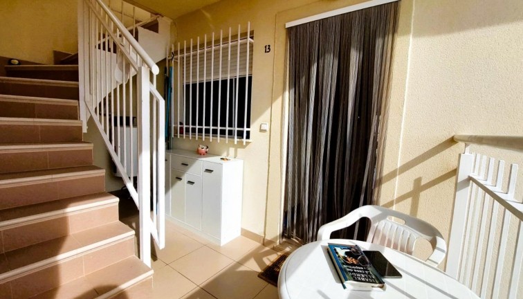 Reventa - Apartamento - Apartamento en el último piso - Orihuela Costa - Lomas de Cabo Roig