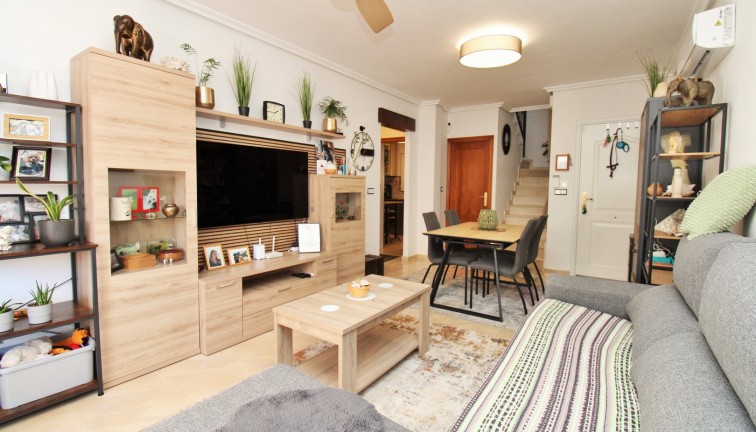 Reventa - Casa adosada - San Miguel de Salinas