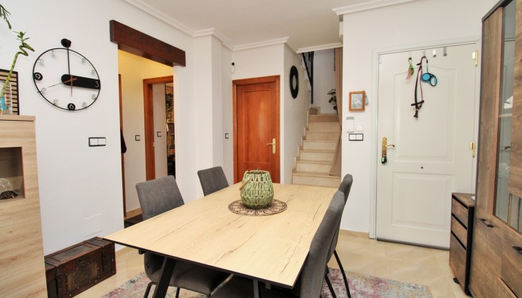 Reventa - Casa adosada - San Miguel de Salinas