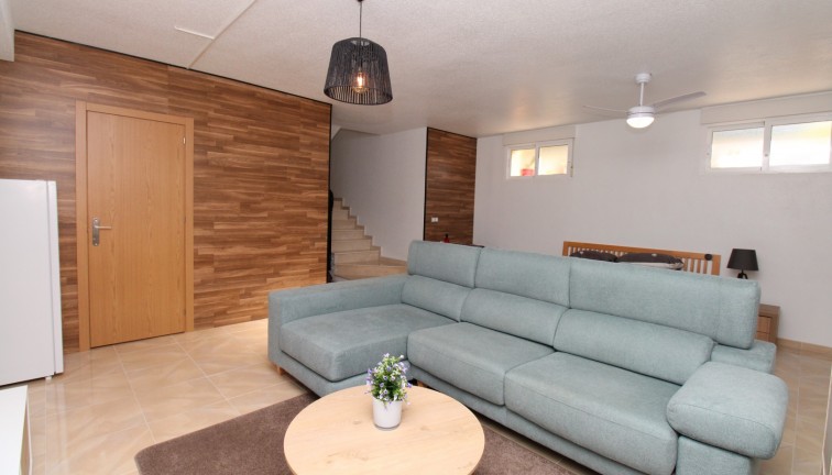 Reventa - Casa adosada - San Miguel de Salinas