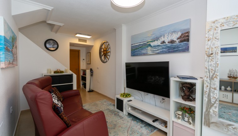 Reventa - Casa adosada - Guardamar del Segura