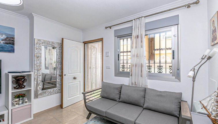 Reventa - Casa adosada - Guardamar del Segura