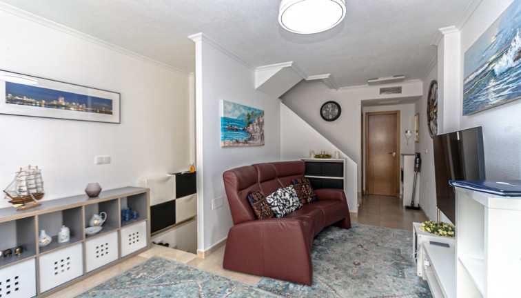 Reventa - Casa adosada - Guardamar del Segura