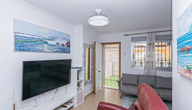 Reventa - Casa adosada - Guardamar del Segura