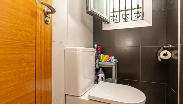 Reventa - Casa adosada - Guardamar del Segura