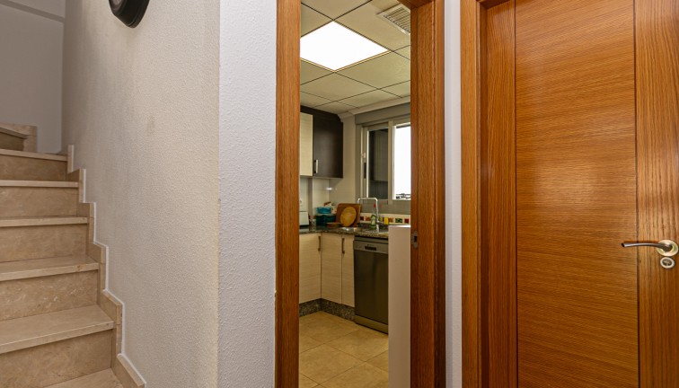 Reventa - Casa adosada - Guardamar del Segura