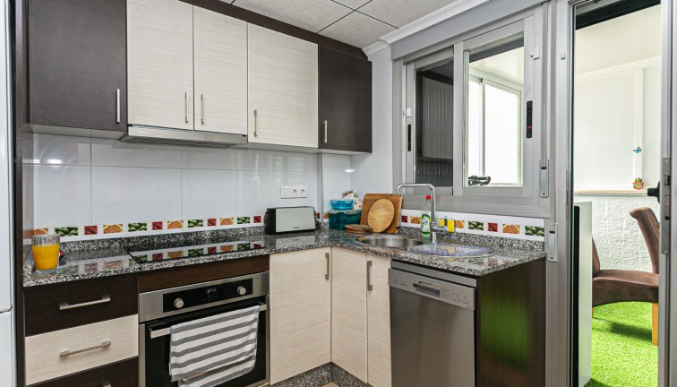 Reventa - Casa adosada - Guardamar del Segura