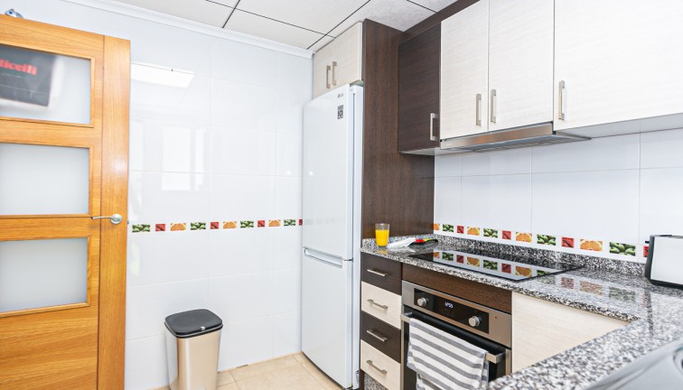 Reventa - Casa adosada - Guardamar del Segura